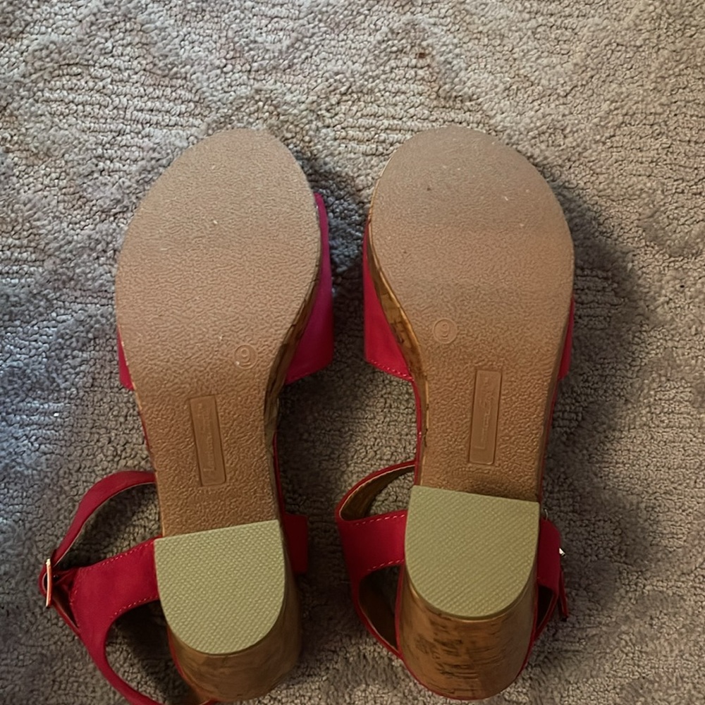 Chunky Heels - Picture 4 of 4